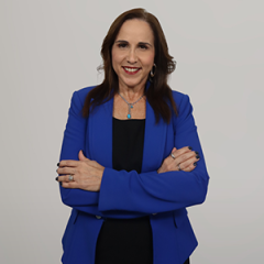 María-E.-De-la-Cruz
